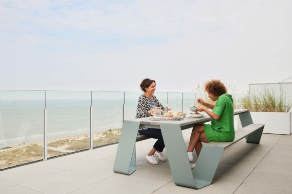 Hopper Picnic – Image 5